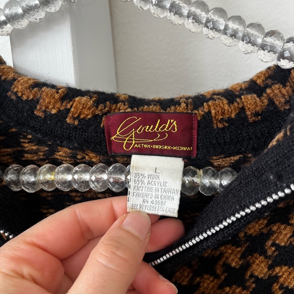 Brown & Black Houndstooth Zip Hoodie - Picture 3 of 4